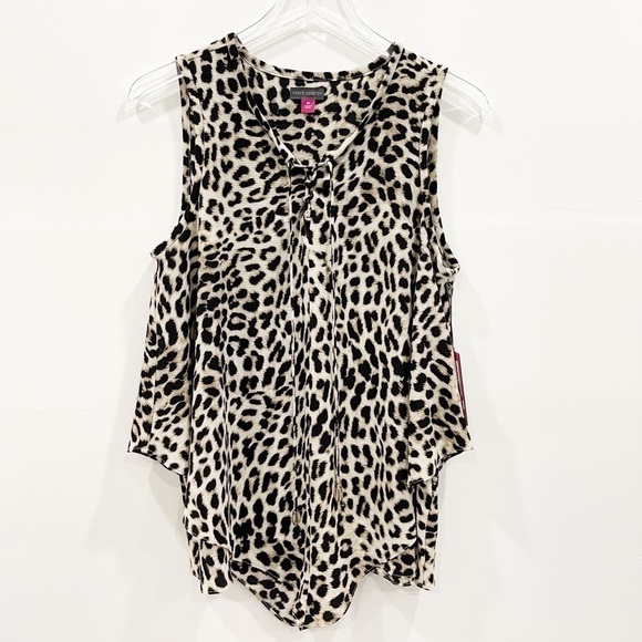 Leopard Song Lace-Up Crepe Handkerchief Top Blouse - Picture 3 of 8